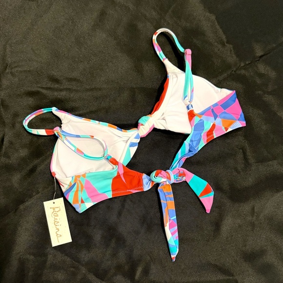 Raisins ColorBlock Bikini Top Size M NWT - Picture 3 of 6